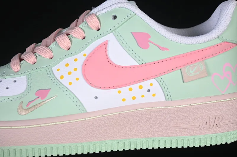 All categories Nk Air Force 1 Air Force series Nk Air Force 1 Low Air Force low top Nike Air Force 1'07 Low "Mint & Pink Sweetheart" Hand-painted graffiti Green and pink sweetheart Air Force 1 low-top casual sneakers DB3301-909